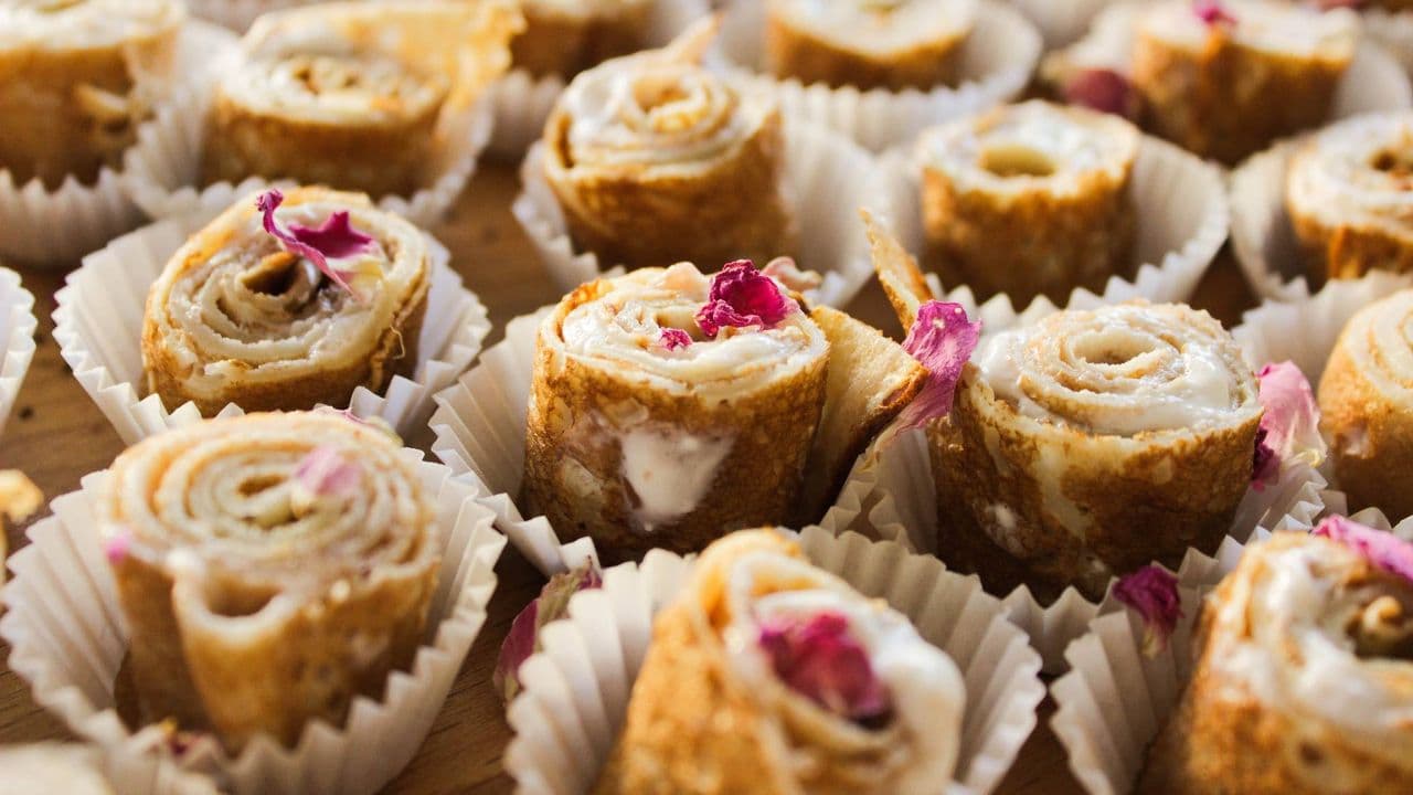 Freshly prepared plates in the CoKitchen studio